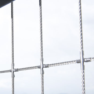 बाल्कनी और खिड़की की सुरक्षा के लिए 5 सेमी तार दूरी के अंतर के साथ आसान फायर एस्केप पालतू जानवरों की सुरक्षा अदृश्य ग्रिड