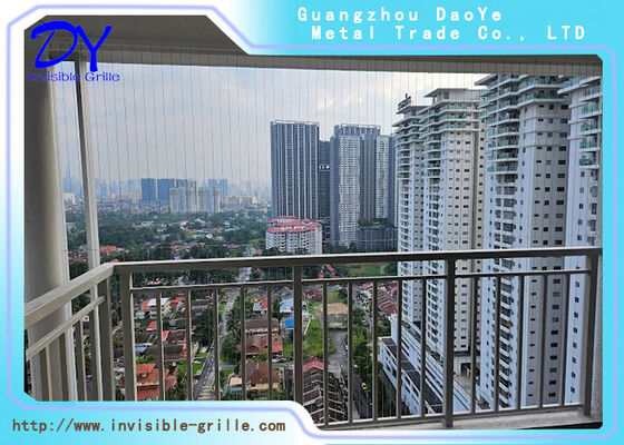 अदृश्य सुरक्षा ग्रिल सौंदर्य सामंजस्य बनाए रखते हुए डिज़ाइन की गई सुरक्षात्मक अदृश्य बाधा