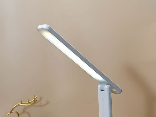 3500-6500K डेस्क लैंप 2W-10W LED ऑफिस, अध्ययन और कार्य डेस्क रोशनी के लिए एडजस्टेबल ब्राइटनेस लाइटिंग समाधान