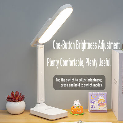 अध्ययन कक्ष बेडरूम के लिए 8 घंटे तक उपयोग समय एलईडी डेस्क लैंप, लचीली स्थिति और आंखों के अनुकूल प्रकाश प्रदान करता है