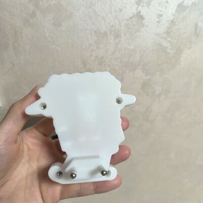 पावर सोर्स प्लग इन नाइट लाइट वोल्टेज 110-240V विभिन्न सेटिंग्स के लिए लगातार और ऊर्जावान प्रकाश प्रदान करता है