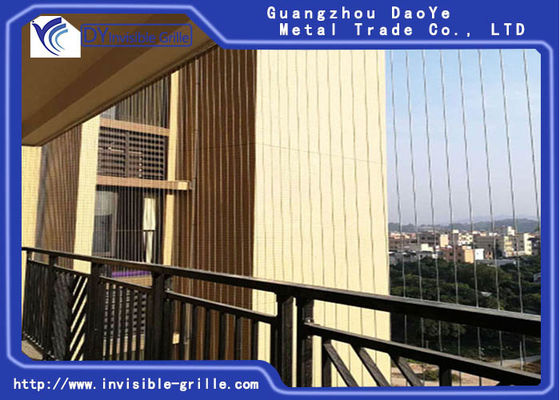 एंटी जंग सफेद एल्यूमीनियम 1.6 मिमी बालकनी अदृश्य जंगला