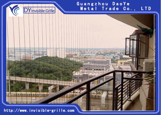बाहरी सुरक्षा एल्यूमीनियम प्रोफ़ाइल 6 मीटर अदृश्य बालकनी ग्रिल